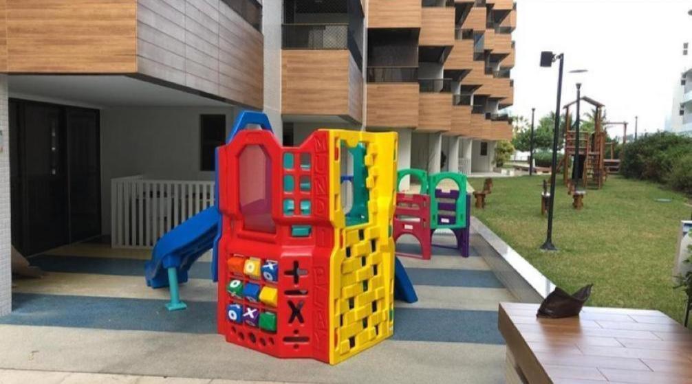 Apartamento A Beira Mar Com Piscina Estilo Resort 카베델로 외부 사진